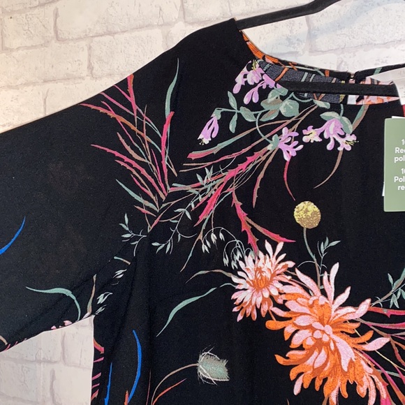 NWT H&M Gorgeous Floral Dress Size L - Picture 13 of 16